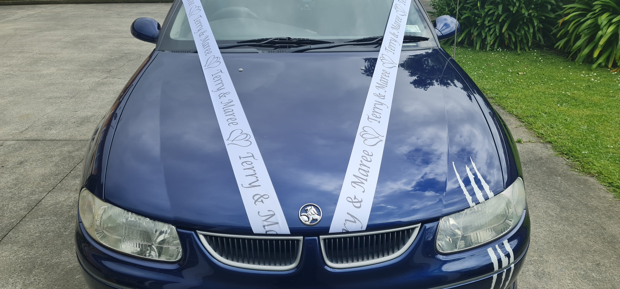 Audi R8 Weddings Ribbons Wedding car ribbon | Beachweddingtips.com